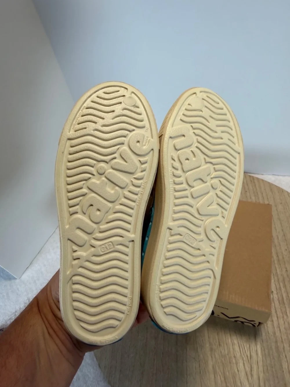 Native Jefferson Block Kids C12 Bone White Slip On Shoes New w/ Box